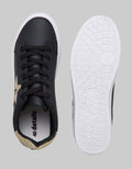 Details Sneakers Woman Star