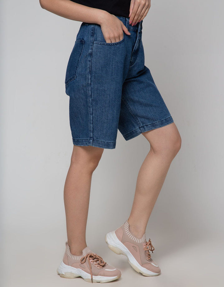 Details Denim Short Pants With Bermuda Fit