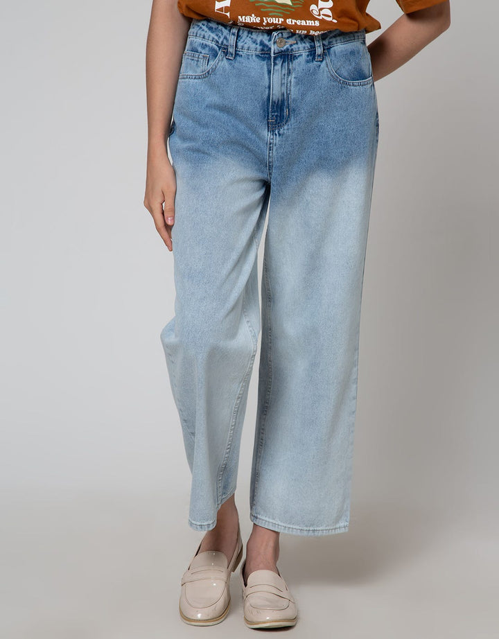 Details Denim Long Pants With Half Leg Bleach Spray Wash