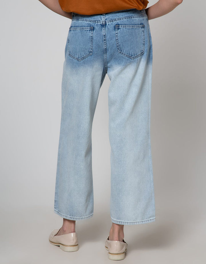 Details Denim Long Pants With Half Leg Bleach Spray Wash