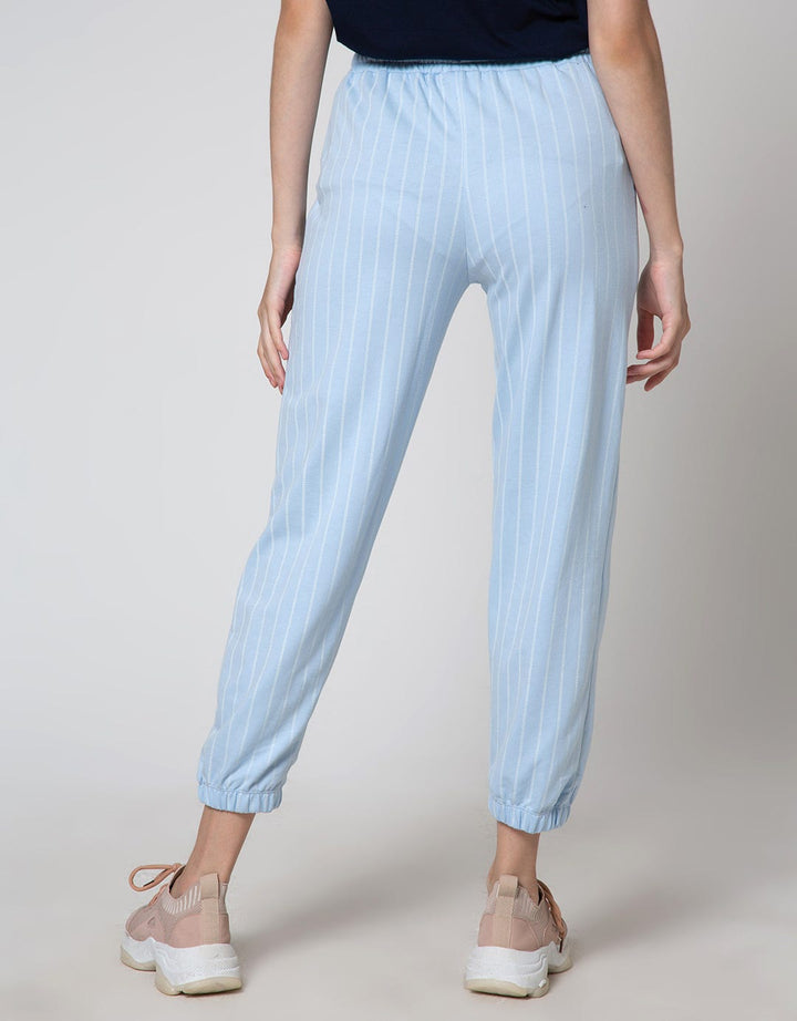 Details Stripe All Over Celana Panjang Wanita