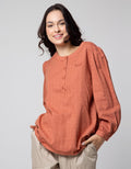 Expand Rebecca Blouse Wanita