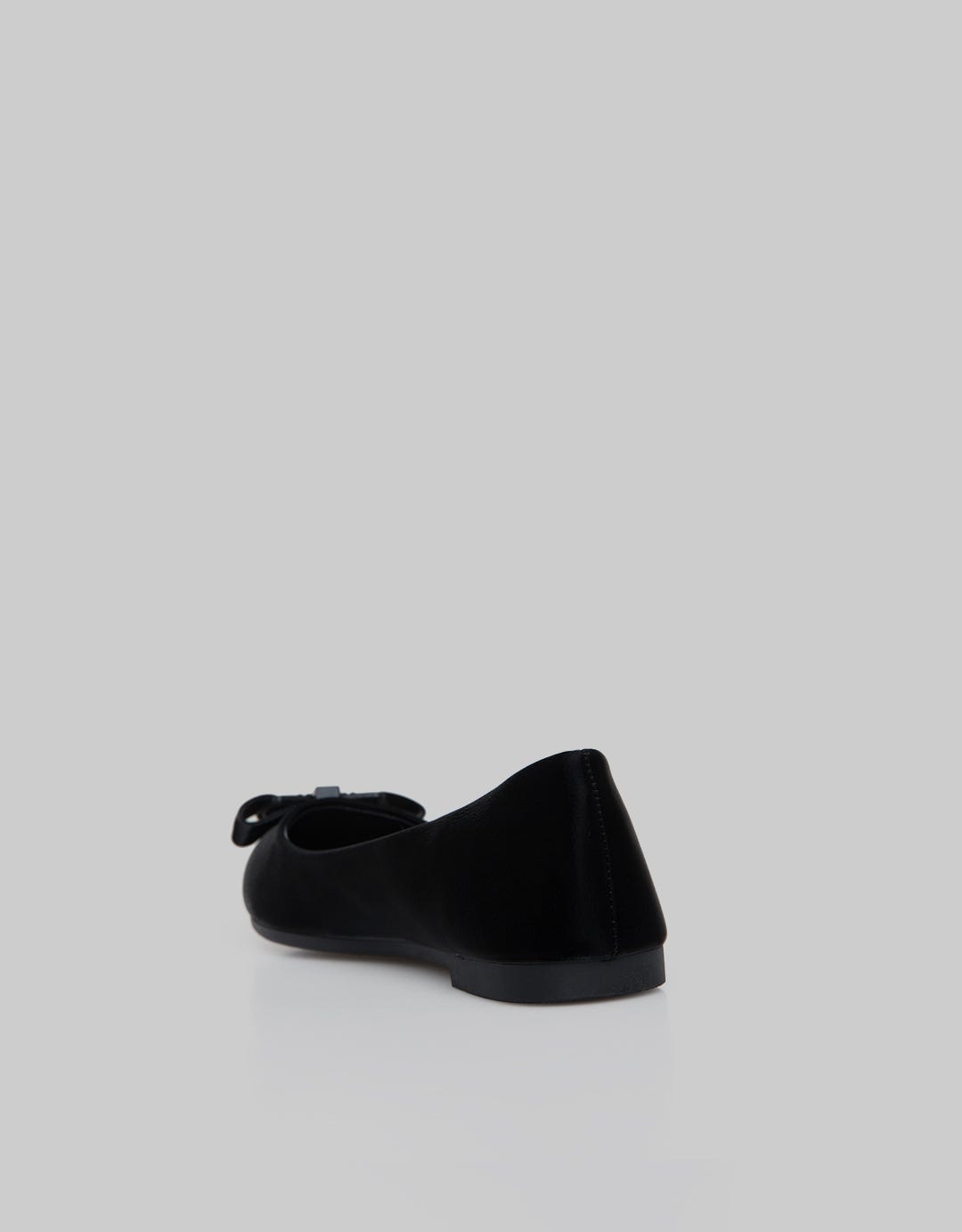 Laviola Ribbon Toe Sepatu Flat Wanita
