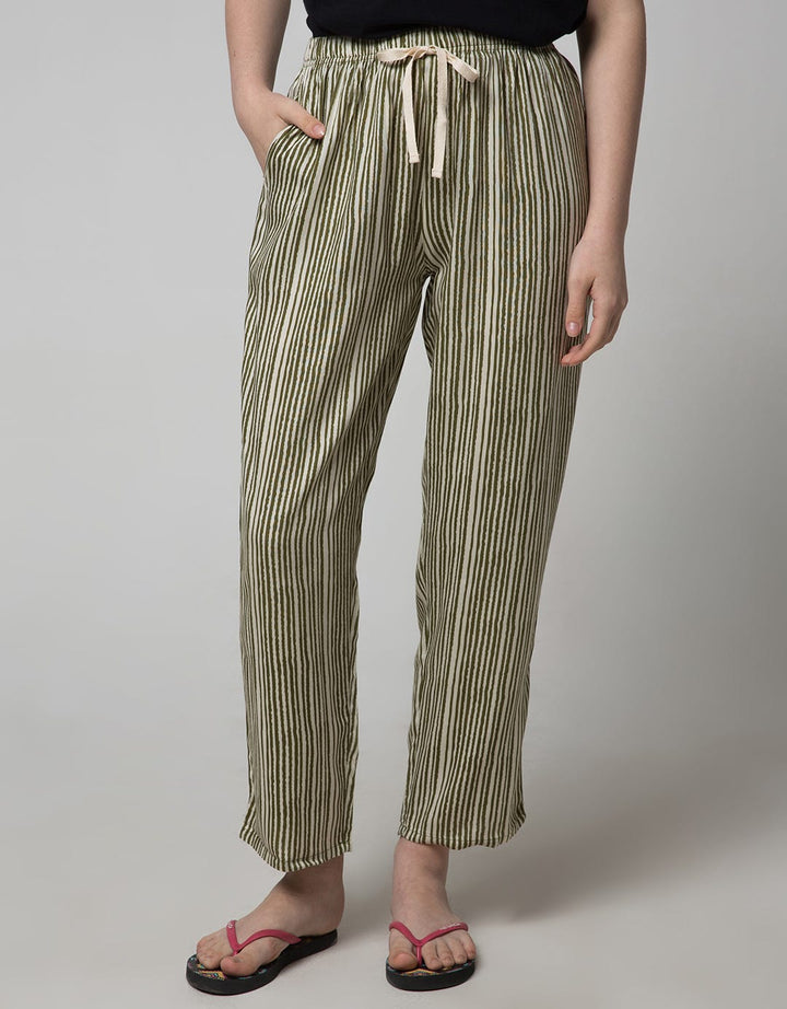 St. Yves Women Long Pants Stripe Grafika
