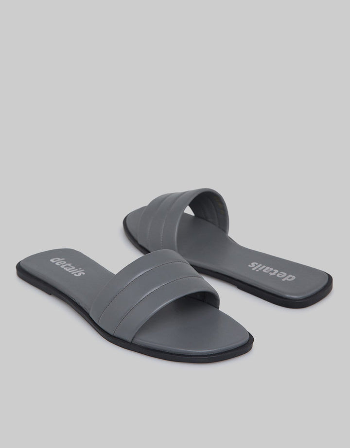 Details Slipper Sandals Woman