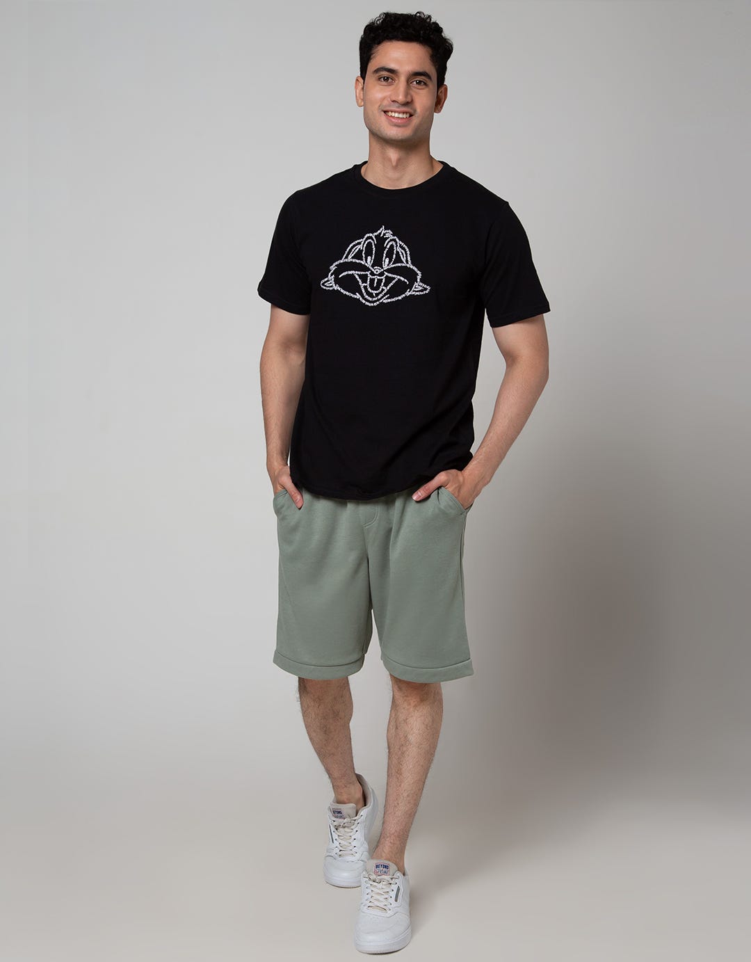 T Zone Looney Tunes Graphic Kaos Pria