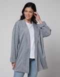 Details Folded Cuff Blazer Wanita