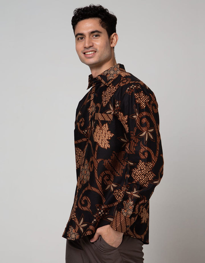 Adikusuma Batik Shirt with Leaf Filling