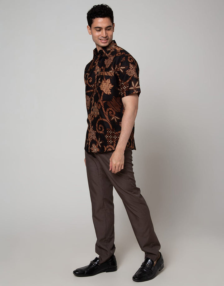 Adikusuma Batik Shirt Short Sleeve Leaf Filled