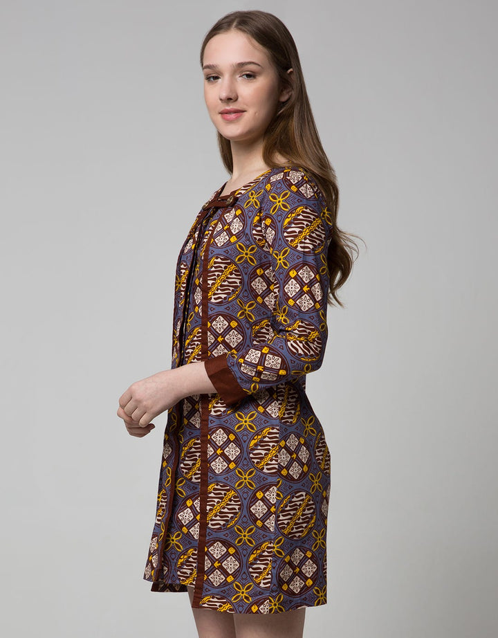 Arjuna Weda Blouse Batik Jlamprang Contents