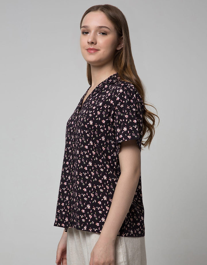 Connexion Collar Flower Print Blouse Wanita