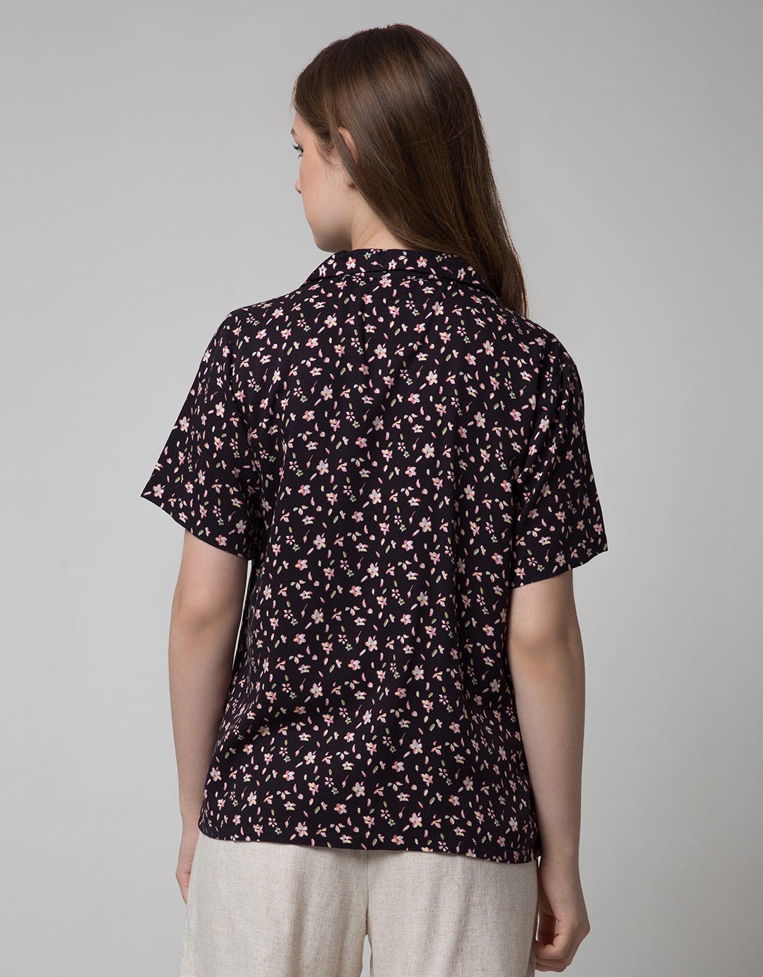 Connexion Collar Flower Print Blouse for Women