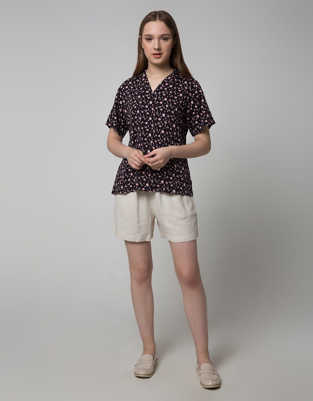 Connexion Collar Flower Print Blouse for Women