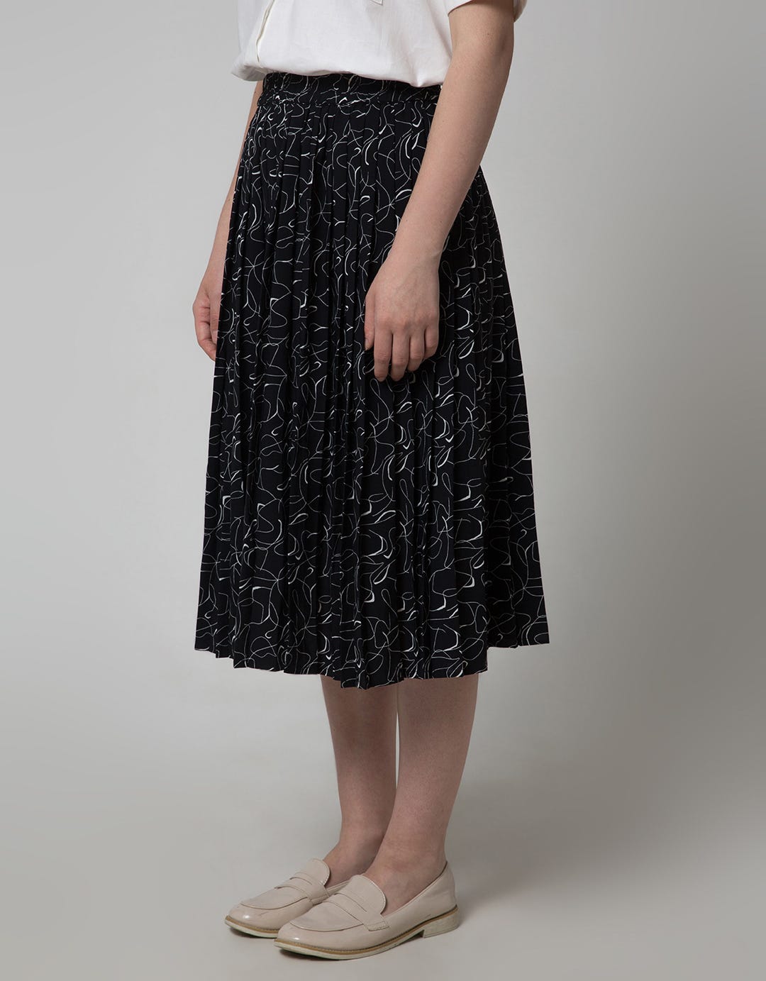 Connexion Women Midi Skirt Pleat Print Abstract