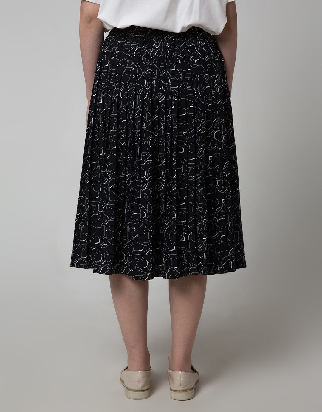 Connexion Women Midi Skirt Pleat Print Abstract