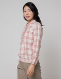 Triset Ladies Plaid Wrinkle Blouse Wanita
