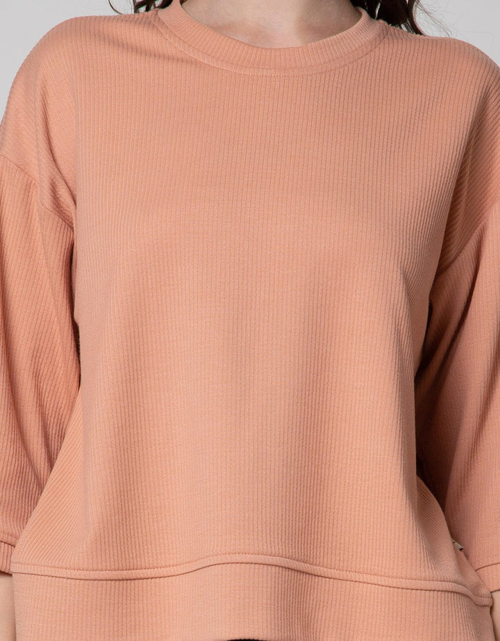 Triset Ladies Simple Knit Wear