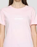 Cardinal Sunday Print Kaos Casual Wanita