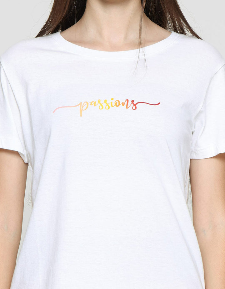 Cardinal Passions Print Kaos Casual Wanita