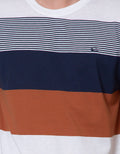 Cole Stripe Eng Block Kaos Pria