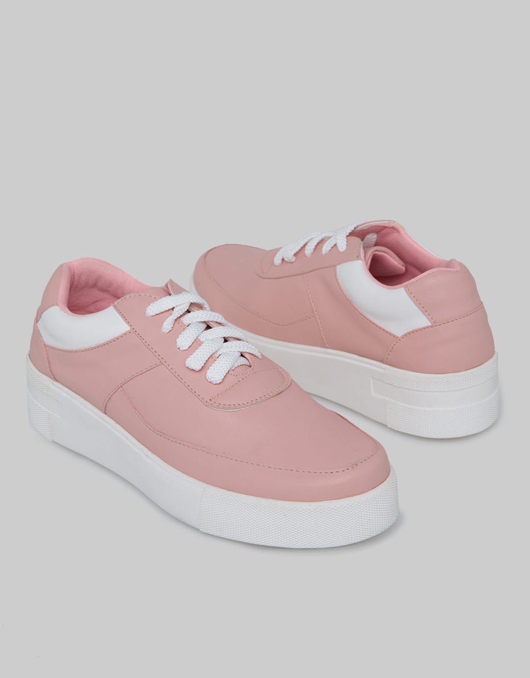 Yongki Komaladi Olhto Sepatu Wanita