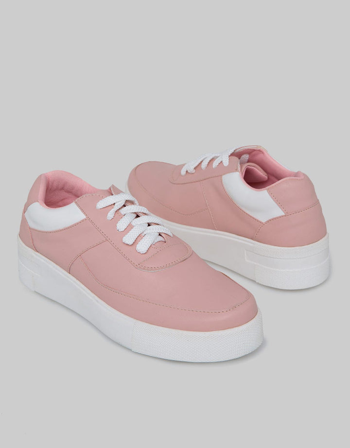 Yongki Komaladi Olhto Sepatu Wanita