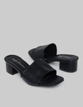 Yongki Komaladi Wekkend Sandal Wanita