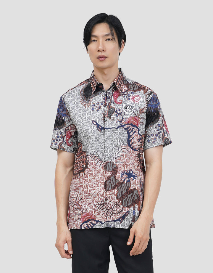 ARJUNA WEDA LIRIS MENTARI HEM BATIK LENGAN PENDEK PRIA