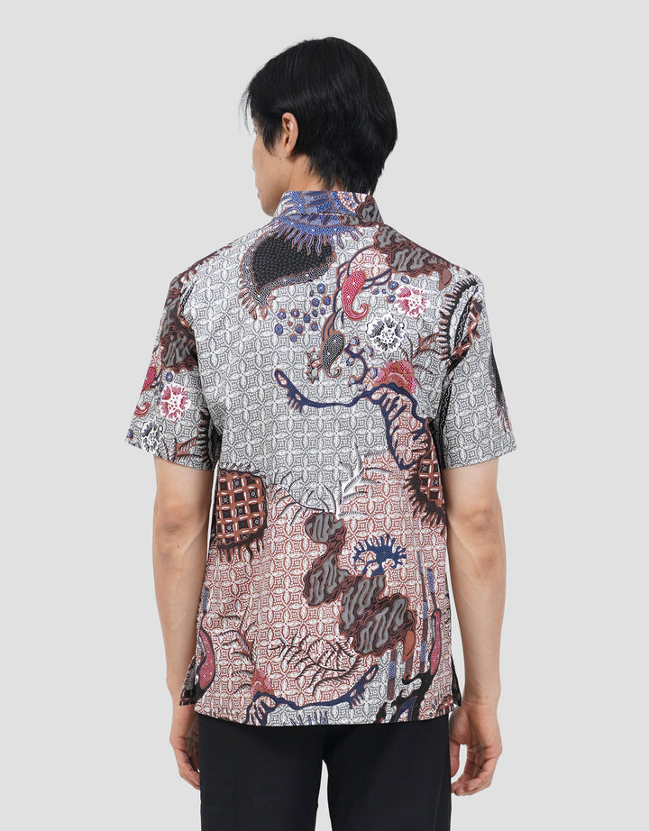 ARJUNA WEDA LIRIS MENTARI HEM BATIK LENGAN PENDEK PRIA