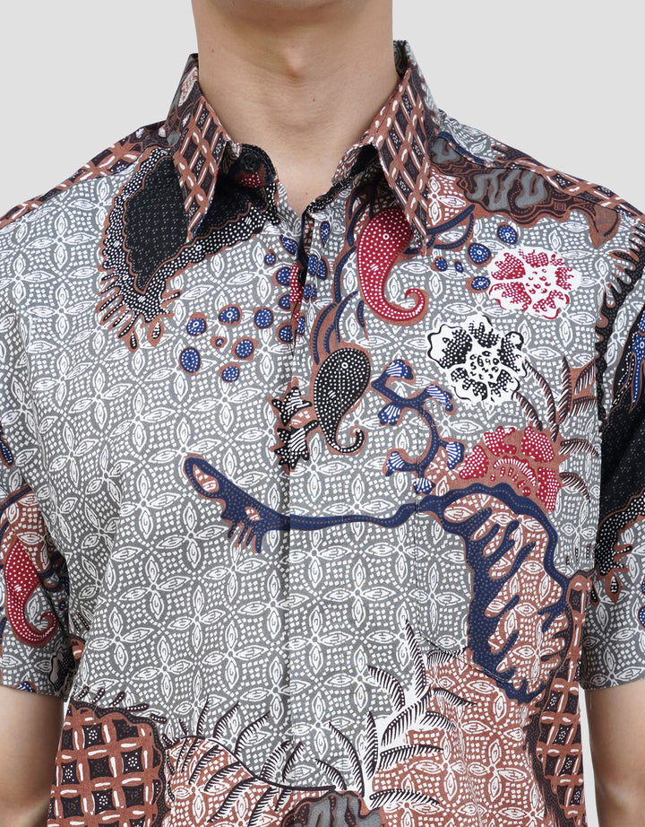 ARJUNA WEDA LIRIS MENTARI HEM BATIK LENGAN PENDEK PRIA