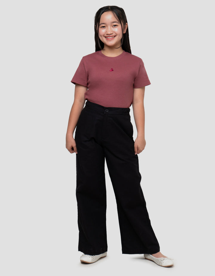 NEVADA CELANA ANAK PEREMPUAN