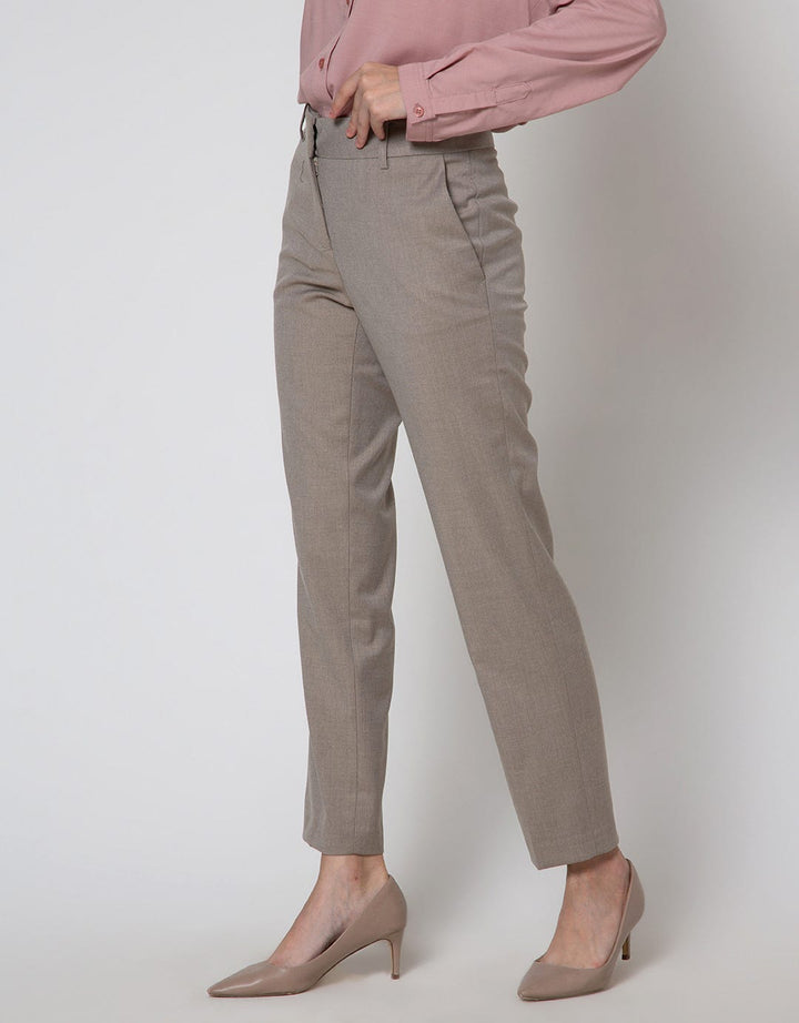 Cardinal Femme Celana Straightcut