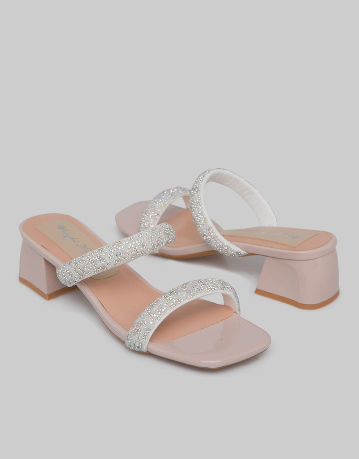 Yongki Komaladi Wekkend Sandal Heels Wanita