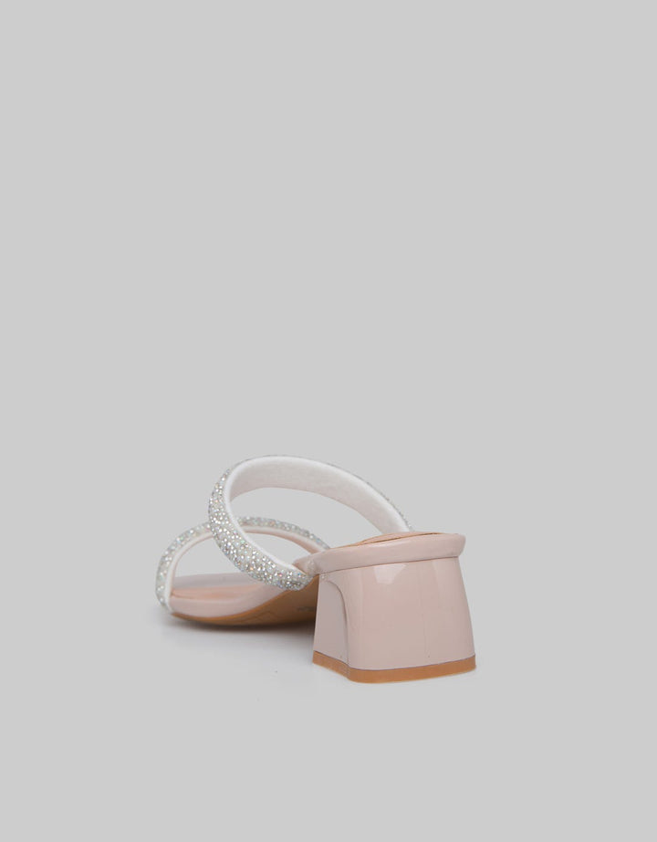 Yongki Komaladi Wekkend Sandal Heels Wanita
