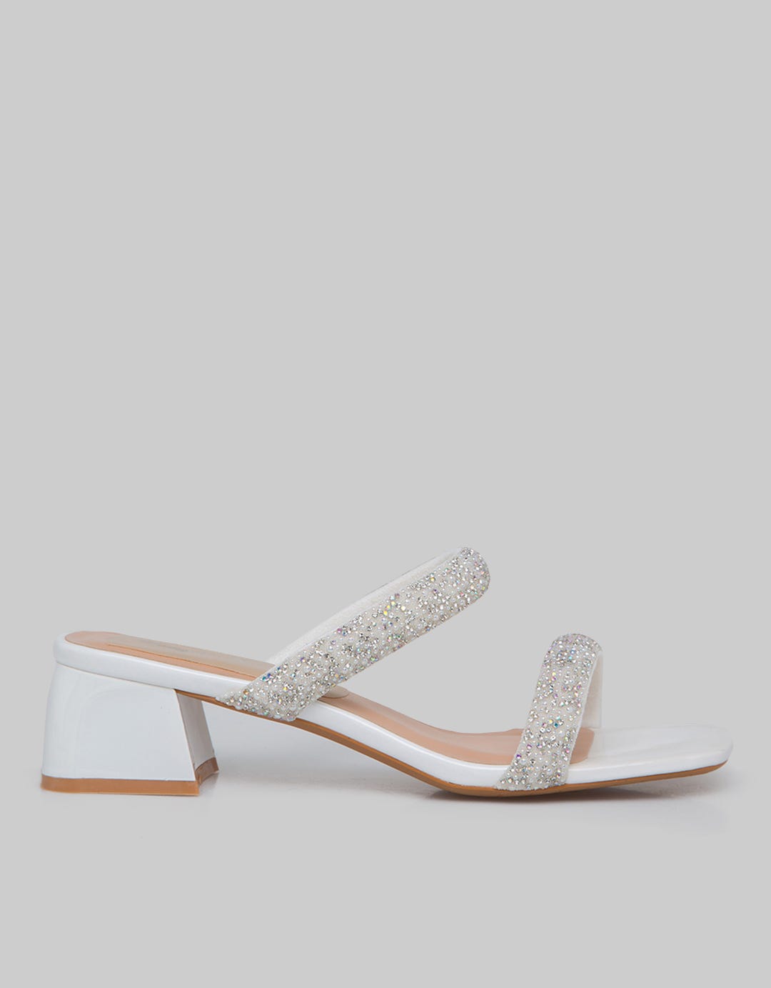 Yongki Komaladi Wekkend Sandal Heels Wanita