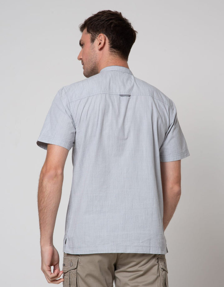 Cardinal Casual Up Collar Kemeja Pria