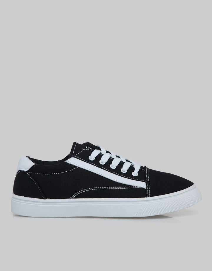 Nevada Casual Classic Sneakers Pria
