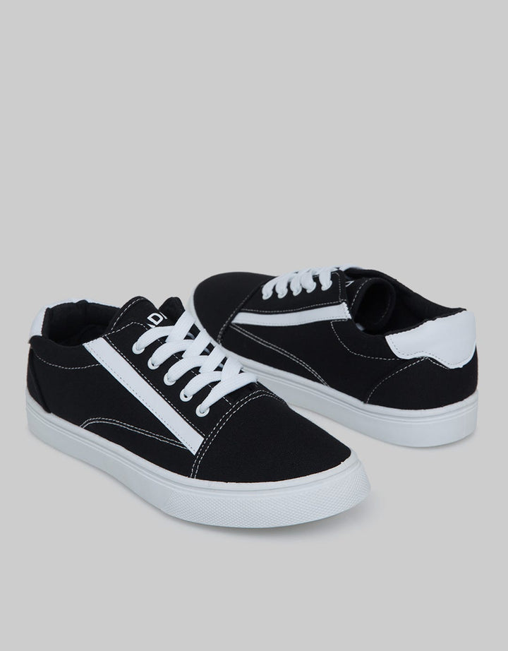 Nevada Casual Classic Sneakers Pria