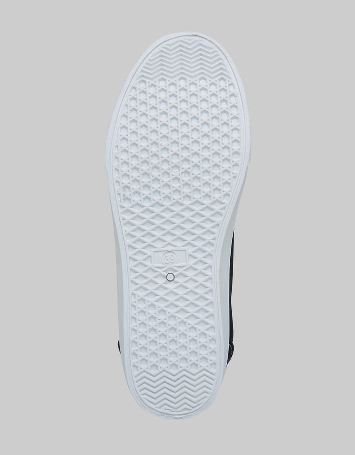 Nevada Casual Classic Sneakers Pria
