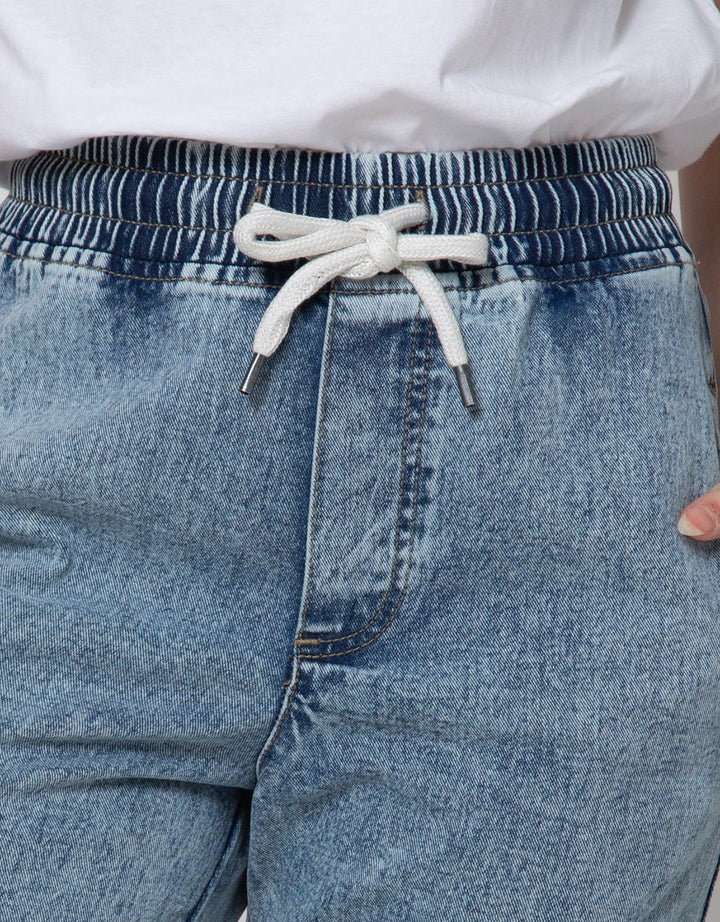 Nevada Balon Cut Sewn Celana Jogger Denim