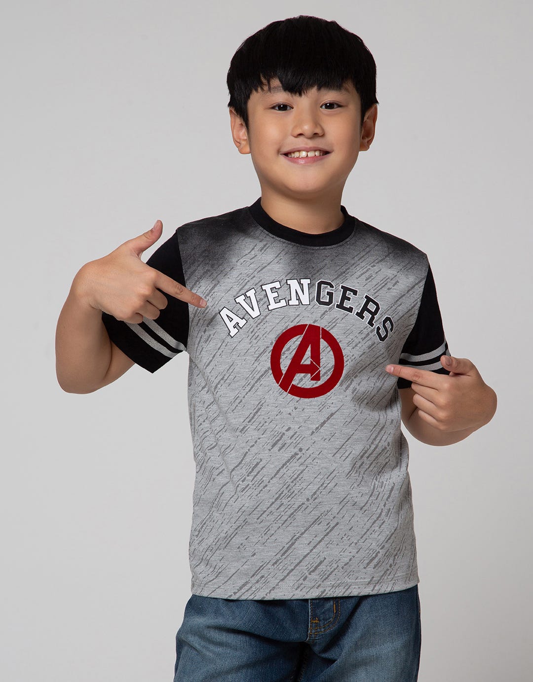 Marvel Short Sleeve T-Shirt Avenger Print Diagonal Stripe