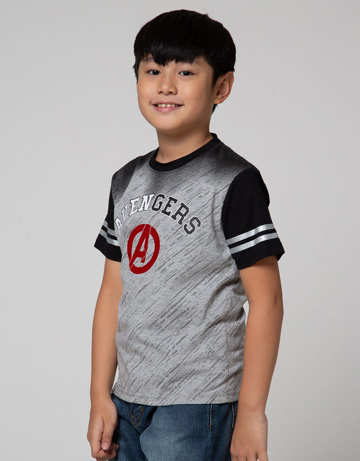 Marvel Short Sleeve T-Shirt Avenger Print Diagonal Stripe