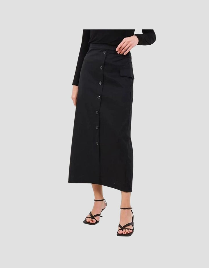 Eprise Aresha Rok Wanita