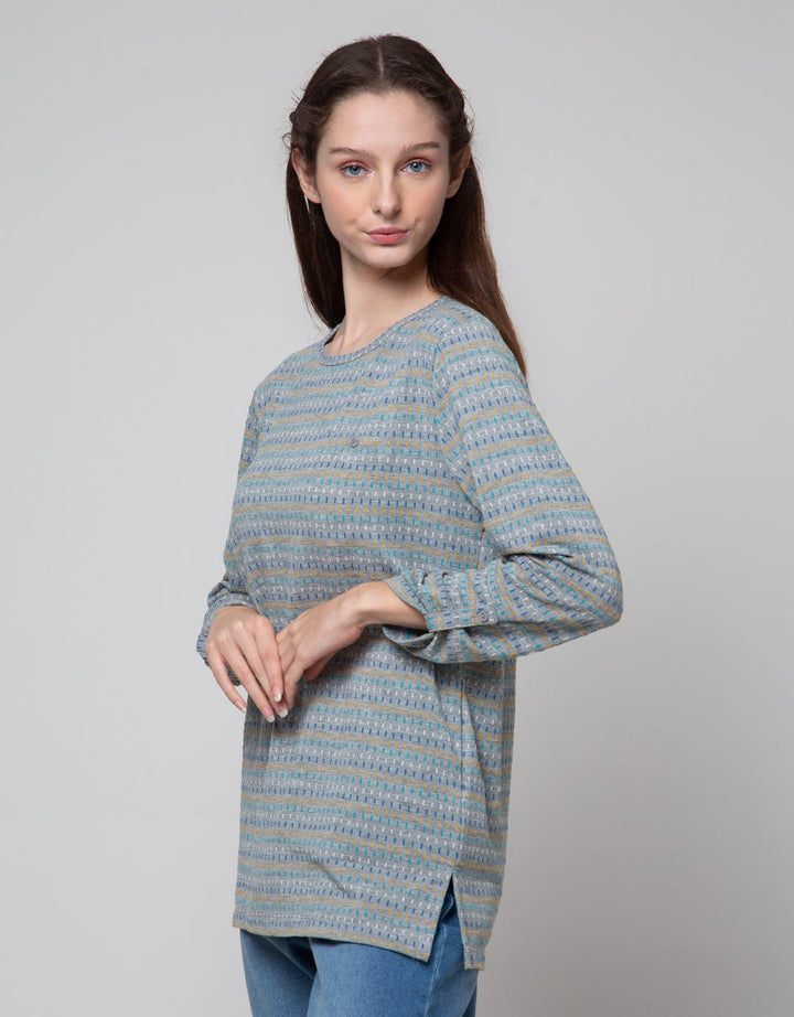Connexion Sabrina Neck Kaos Wanita