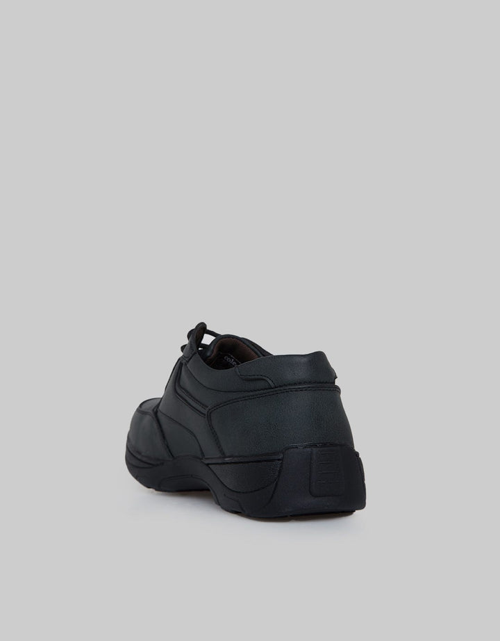 Cole Oxford Sepatu Sneakers Pria