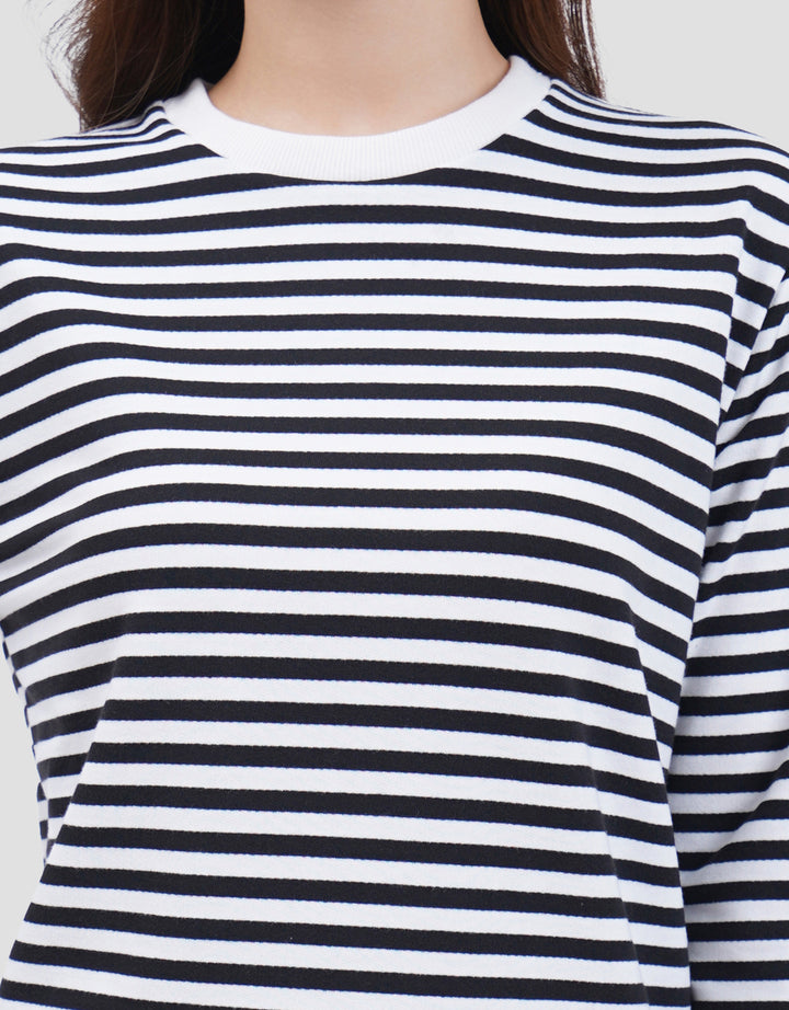 MXM ROUND NECK SWEATER WANITA