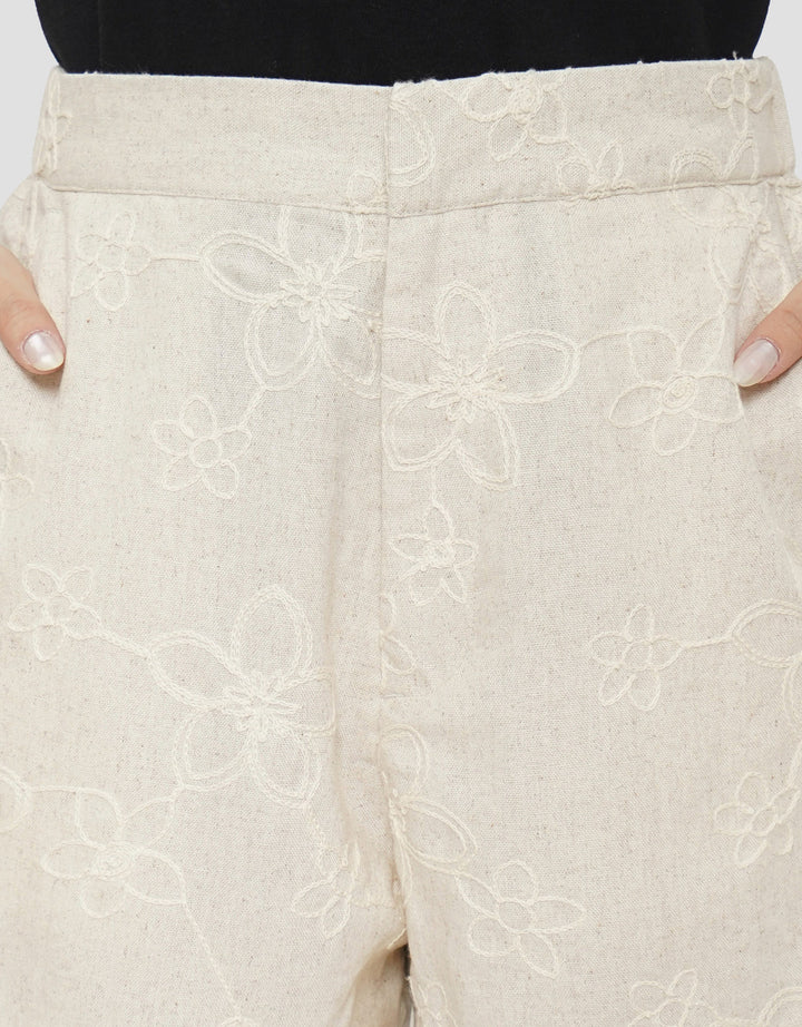 CONNEXION MUKU SPECIAL JACQUARD CELANA PENDEK WANITA