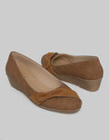 St. Yves Ballerina Sepatu Wedges Wanita