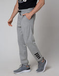 Johnwin Basic Jogger Celana Panjang Pria