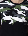 Johnwin Camo Chest Men's Casual T-Shirt